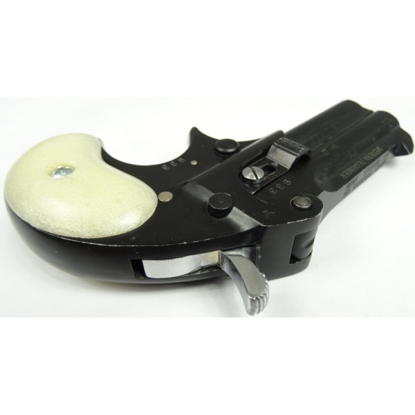 Pistolet Dwulufowy Derringer kal. .22Mag (.22WMR)